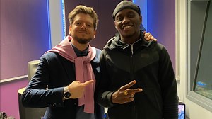 Qui est le rappeur JNR, devenu un mème international grâce à l’humoriste Greg Guillotin ?