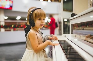 Hobi Bermusik? Ternyata Bermain dan Mendengarkan Musik Berpengaruh pada Otak! Ini Penjelasannya - Bobo