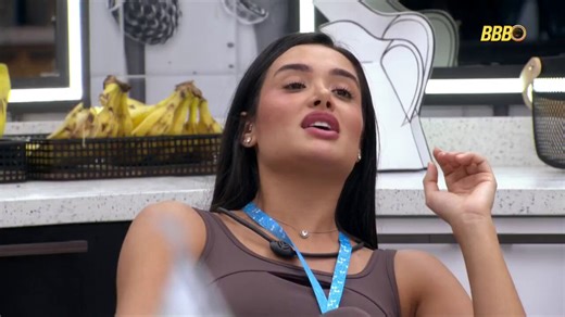 Essa é a tônica da temporada. Torcida da Ana Paula distorce algo, o oficial adota a versão distorcida e as páginas de fofoca propagam.Máfia digital.