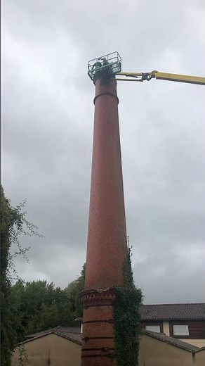 Destruction de la cheminée du logis de la tourgarnier