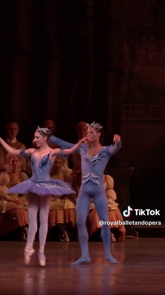 Bluebird Pas de Deux in The Sleeping Beauty