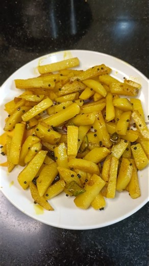 Quick & Simple Aloo Fry 😋 ||