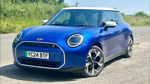 MINI Cooper SE Review with 218bhp and High-Torque EV Performance