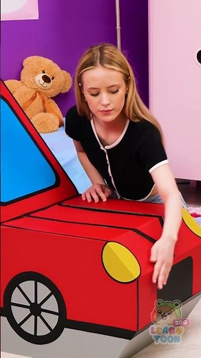 🤖 WOW! Mommy 📦 Made Me A Cardboard Transformers Craft! 😄