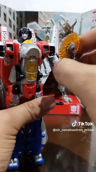 Starscream SS 06 Transformers Figure Review