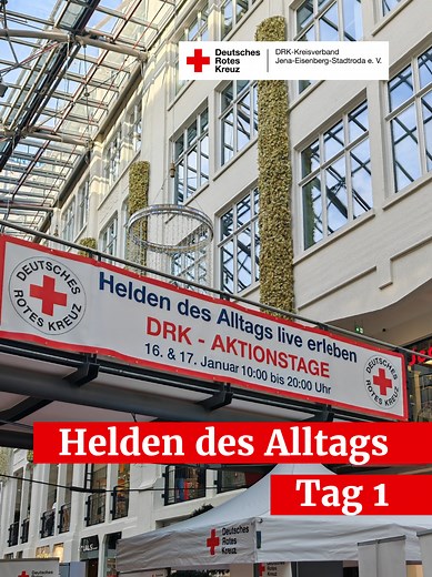 ✨ Eröffnung der DRK-Aktionstage in der Goethe Galerie Jena ❤️‍🩹 Heute wurde die Goethe Galerie zum Ort der Begegnung: Bei den DRK-Aktionstagen können Besucher*innen erleben, wie vielfältig die Arbeit des Deutschen Roten Kreuzes ist – vom Rettungsdienst über Pflege und Ehrenamt bis hin zu moderner Technik. Zur Eröffnung begrüßte auch Jenas Oberbürgermeister Dr. Thomas Nitzsche die Aktionstage und hat sich selbst mit einem Exoskelett versucht und sogar den Reanimationswettbewerb gewonnen! #DRKJen