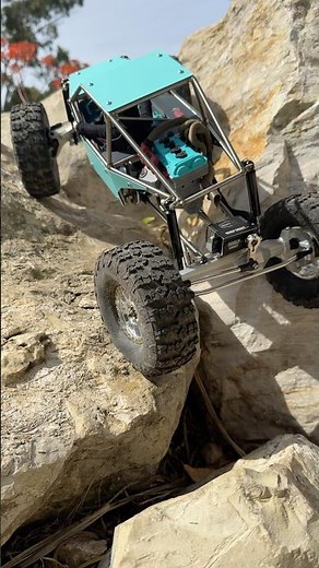 TIprocustoms MB1 test with the Vanquish2.2 Tires stock foam