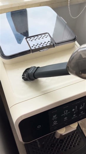 A Ritual for the Machines That Serve Me. #airduster