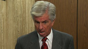 Conrad Murray's Lawyer -- Driven Away by Hecklers