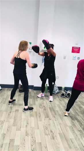 Boxercise Power Combo: 8 Uppercuts & 4 Knees Workout 🥊🔥