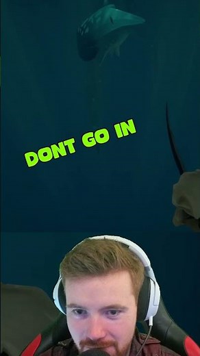 How to fight the Meglodon in Sea of Thieves...