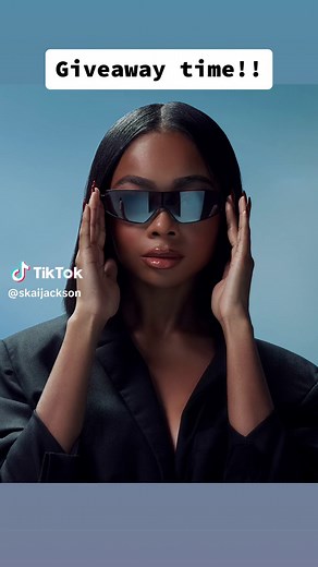 I designed this collection as a fashionable way to give back through Sightsavers charity, and now I want to give back to you guys! i'm giving away 3 complete sets of my skai jackson x dime collab! Sign up now for a chance to win! 🤩 How to enter: Sign up for SMS via link in bio Follow @dimeoptics @skaijackson on instagram!