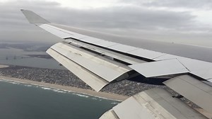 45K views · 1.1K reactions | British Airways Boeing 747 Landing New...
