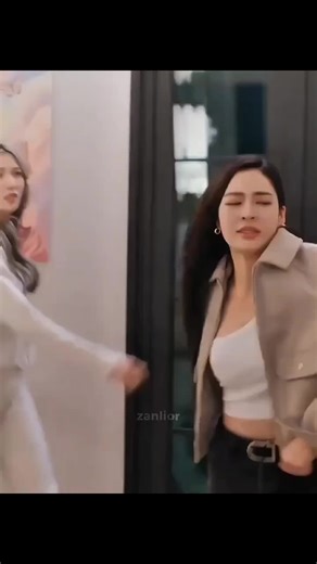 Bestie Goals: Friendship Trials and Auditions