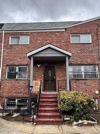 668 Van Siclen Ave, Brooklyn, NY 11207 | Estately 🧡 | MLS# 975917