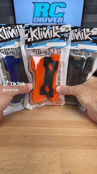 These folding car stands from Klinik RC are awesome! They’re available in clear or six other colors, have holes in the top to hold shocks during oil changes and foam pads so your car doesn’t slide off. Love how the supports fold in so it’s easier to stow in a pit bag. Fits 1/18- 1/10 models. . . . #klinikrc #carstand #rcparts #newrc #rcbuggy #rccar #rcstuff #rchobby #rclife #rcracing #rcsedan #18thscale #10thscale #rcoffroad #arrmagrom #losiminib #radiocontrol