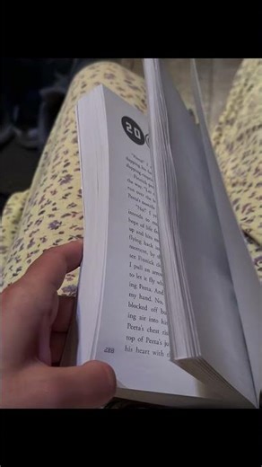 my book review of the second hunger games book aka Catching Fire book