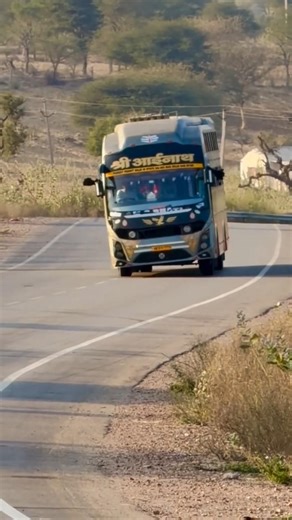 Aainath Travels Ramdevra to Surat #trending #rajasthani #bus