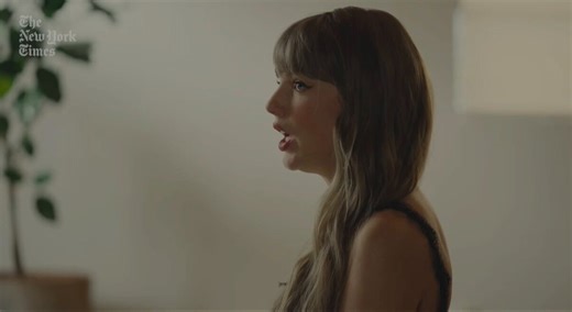 “At 22 I felt completely washed up… it turned the tables for me, it made for feel like love is something that’s handed to you then taken away”— Taylor Swift explains “Nothing New” ♥️