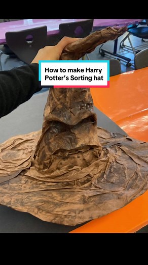 DIY Sorting Hat Harry Potter HA im impressed myself with this one tbh. Used materials i already had in my classroom. #diy #harrypotter #sortinghat #avadabalenciaga #artist #fashion #creative #artsy #papercrafts #easydiy
