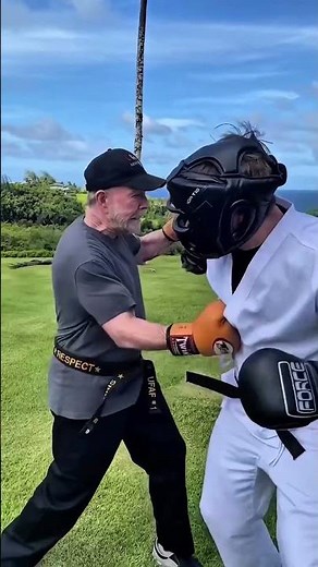 Chuck Norris' final post before his death showed strong fighting skills #shorts