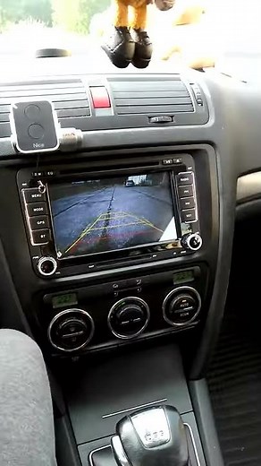 Škoda Octavia II - couvací kamera