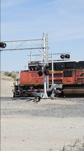 TRAIN SHORTS #01274 / EB BNSF 9178 MP 10.6 CAJON SUB 3-23-2026 #railfan #railtrack #passengertrain