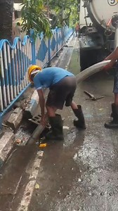 467K views · 4.2K reactions | A quick glimpse of the frontline workers of the S&D Department on duty clearing off gully-pits and man-hole chambers across the city, for a smooth flow of rain and waste-water. #KMConDuty | Kolkata Municipal Corporation | Facebook