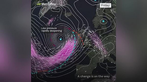 'Weather bomb' to sweep strong winds and heavy rain across UK this weekend
