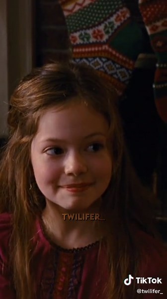 Discover Renesmee in Twilight Saga