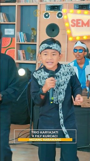 PESONA GADIS KARAWANG DALAM BALUT KAIN INDAH | MOJANG KARAWANG – TRIO KARYAJATI X FILY KURCACI