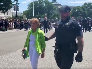 Congresswoman Jan Schakowsky Arrested During Abortion Rights Protest
