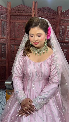 Stunning Engagement Makeup Look Inspiration