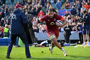 9.7K views · 337 reactions | Opening the doors to HQ for training and bringing the fans closer  Watch the latest episode of O2 Inside Line: This Rose on the England Rugby YouTube channel  #WearTheRose | O2 | England Rugby | Facebook