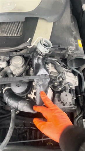 2011 Mercedes-Benz E350 Radiator fan replacement