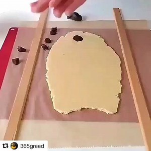 Tuto biscuits sablés avec motif léopard 😍! La recette se trouve sur notre blog 😋: https://blog.planete-gateau.com/la-meilleure-recette-de-biscuits-sables/ Repost @365greed | Planète Gâteau