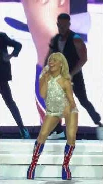 Sabrina Carpenter - Espresso | Short n' Sweet Tour at The O2 Arena, London