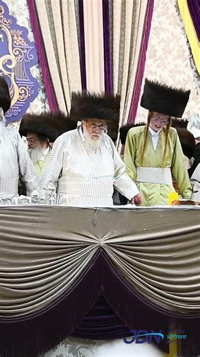 שמחת החתונה בבית תולדות אהרן - משכנות הרועים