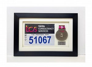 Marathon Medal Display Frame: 3D Shadow Box With Bib Mount - Etsy UK