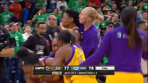 #FlashbackFriday to one of the CRAZIEST finishes in WNBA History... The final seconds of the 2016 #WNBAFinals ⏰❗️ Los Angeles Sparks #WNBAVault | WNBA