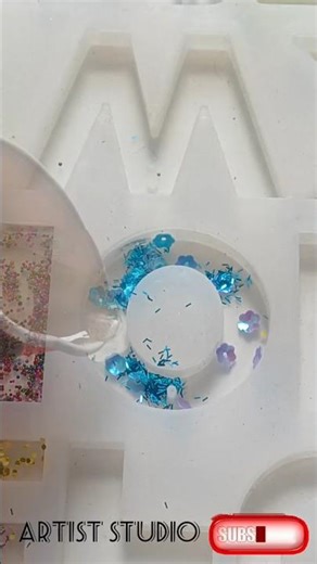 easyresinart keychain tutorial #shorts #youtubeshorts #resinart #diykeychain #artiststudio