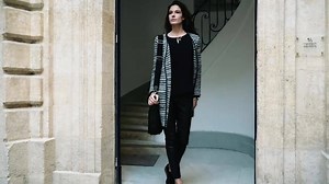 1.3K views · 63 reactions | BRAX #BackToBlack Schwarz ist ein Allrounder und geht immer, vor allem jetzt im Herbst! Im neuesten Video zeigen wir euch die #braxfashion Highlights, die aktuell erhältlich sind https://www.brax.com/r/dwmwa #braxfashion #newseason #musthave | BRAX | Facebook