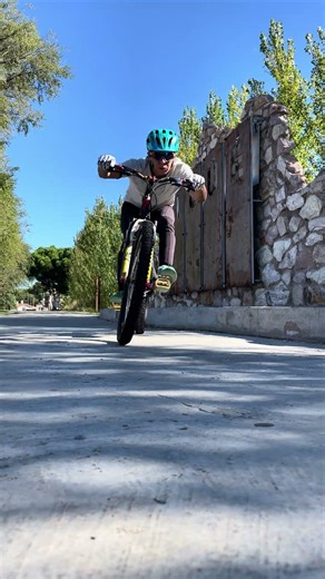 MAX-MTB Adventure 🇦🇷🇦🇷🇦🇷 iPhone 12 Pro 📲💪🚴🏻‍♂️👈👈👈