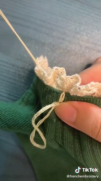 I’m not embroidery on the mask 😷 today,but embroidery on the socks 🧦 so they won’t be thrown away #foryou #tiktoker #embroidery