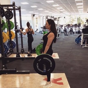 5.9K views · 484 reactions | Heaviest I've lifted since becoming pregnant  Although this used to be my warm up weight I'm still happy to be in the gym  Today's workout is on my snap - summerbernard #revofitness #perthpt #fitpregnancy #pregnancyjourney #pregnancyworkout #16weekspregnant | Summer Bernard IFBB Pro | Facebook