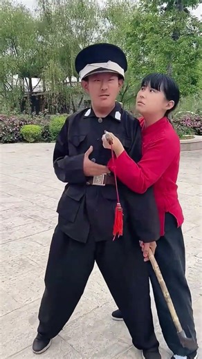 镜头里的震撼，全是拍戏道具的功劳 #拍戏现场 #影视道具 #影视特效