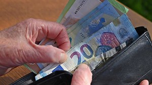 2000 Euro steuerfrei: Rechnung zeigt Auswirkungen für Rentner durch Merz-Plan