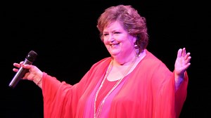 Rita MacNeil, Cape Breton’s first lady of song, dies at 68 (With Video)