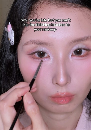 Essential Makeup Highlighting Tips for a Flawless Look