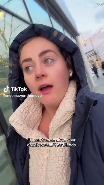 This is so important to me. Like just go sit on someone’s couch #hangingout #artofhangingout #chicago #friends #plans